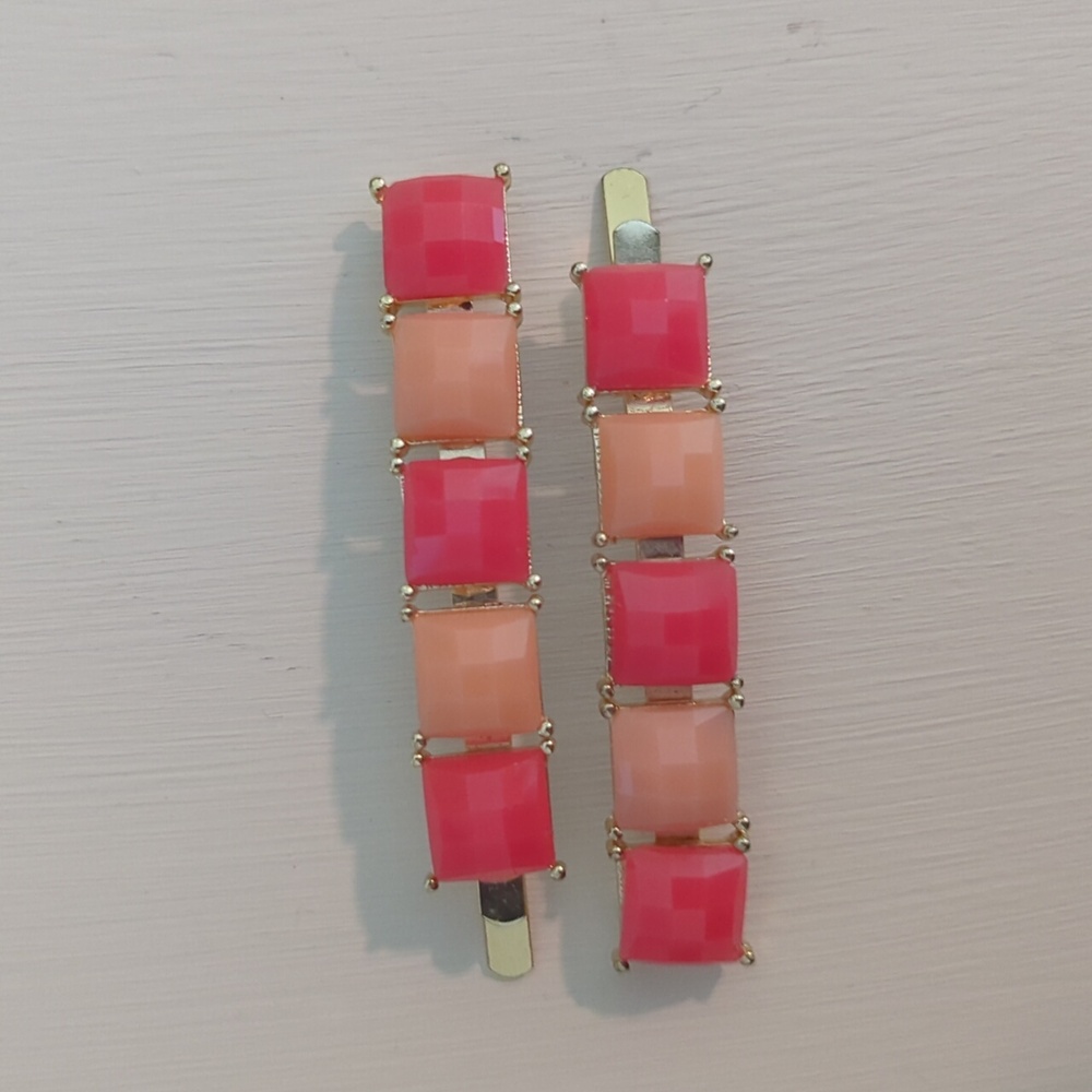 Assorted Hair Clips/Pins - Picture 4 of 8